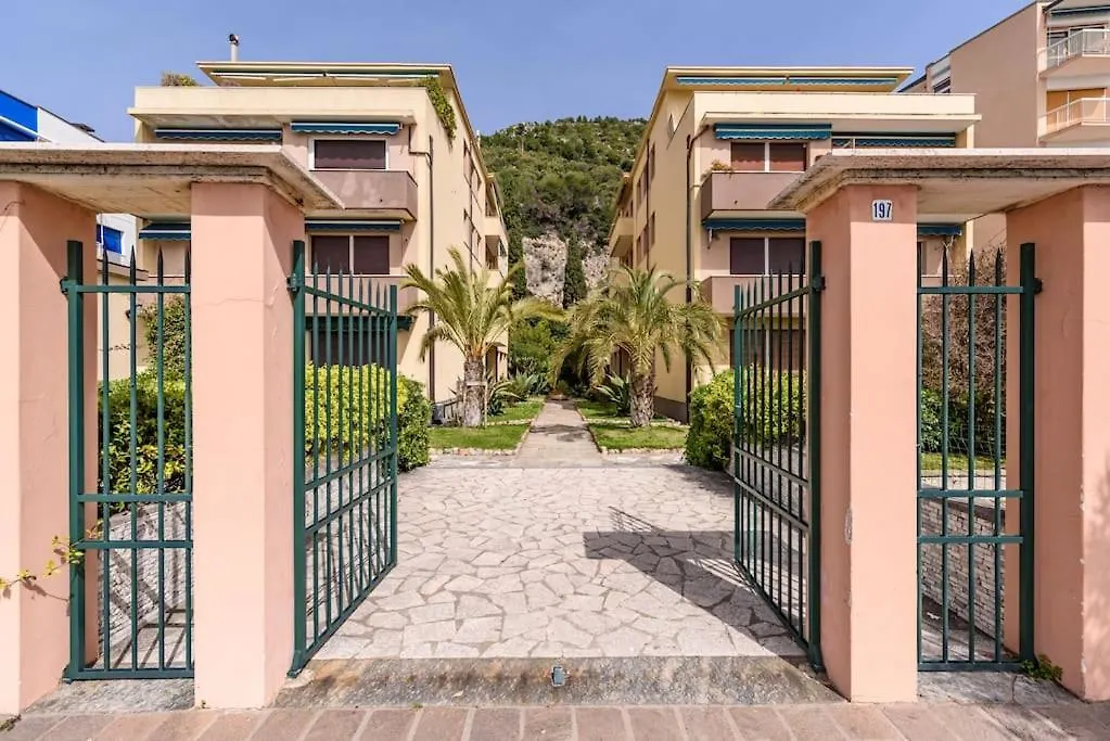Diamante Sea Apartment Varigotti